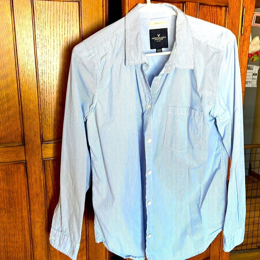 American eagle Women’s prep fit long sleeve button up